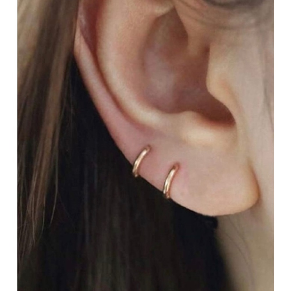 Minimalist Small Gold Hoop Earrings